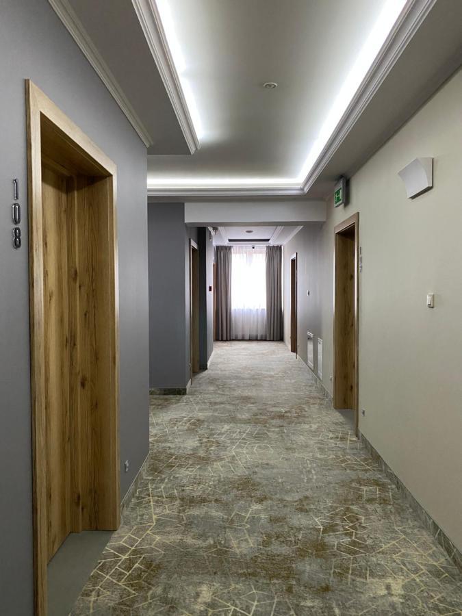 Hotel Antoni Tomaszów Lubelski Exterior foto